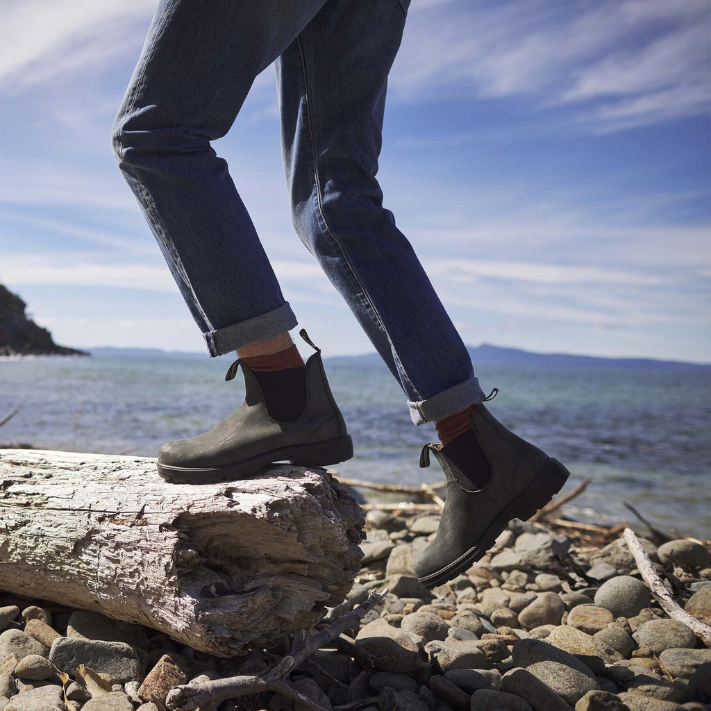 Blundstone women's 550 rustic black best sale